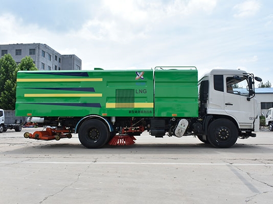 三利滚扫式洗地车